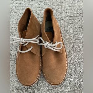 Suede dessert booties